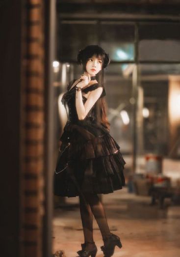 欧美制服丝袜美女写真_1080PBD在线观看