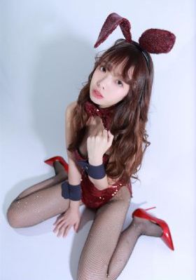 日韩精品成人色小泉采_蓝光天堂在线
